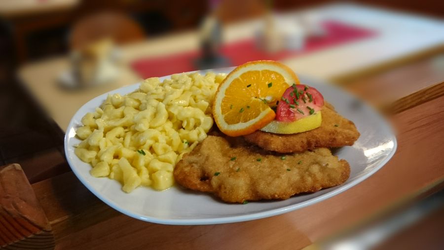 Schnitzel mit Beilage